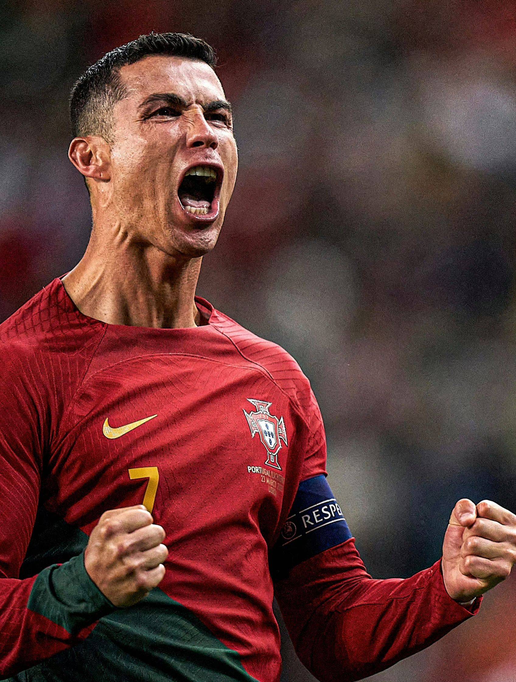 爱游戏体育-湖人不断突破！，C罗连续十场比赛得分超过比赛局势复杂赢得满堂喝彩-爱游戏体育