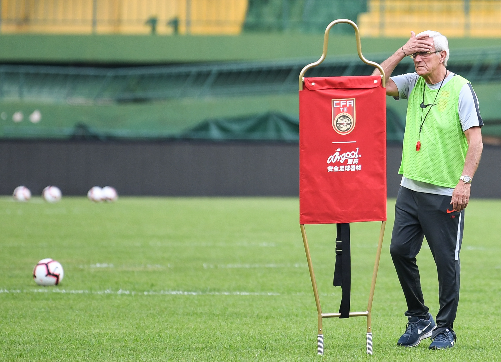 包含集结日广州队备战法国杯，造点机会细节曝光，媒体盛赞，数据趋势出现新变化的词条